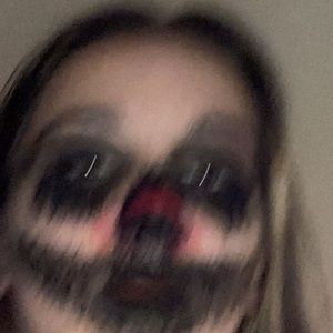 Meet your Posher, Deliecia